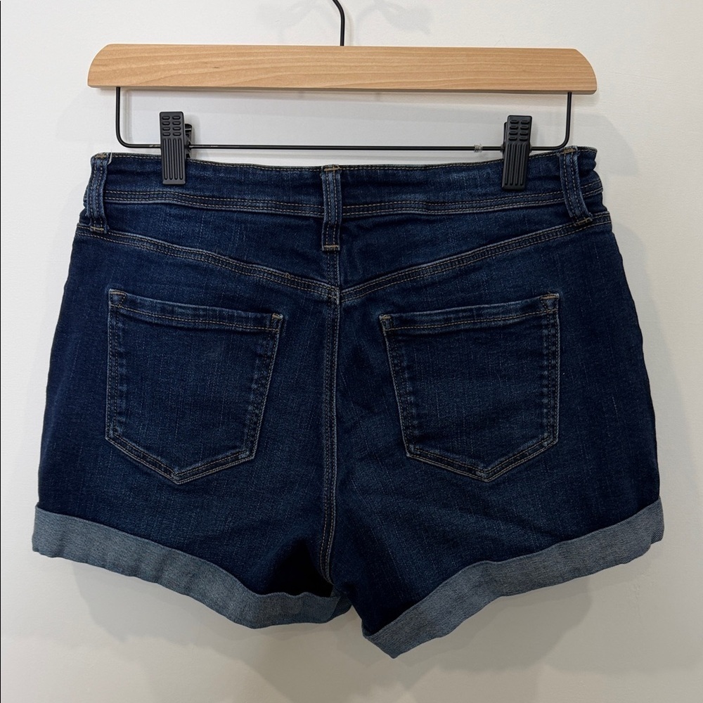 Reitmans Women’s Denim Shorts – Deep Blue – Size 28 – Cuffed Hem - Picture 3 of 6